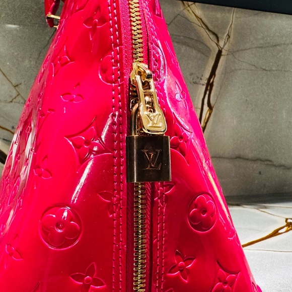Louis Vuitton Rose Pop Monogram Vernis Alma GM Bag - Picture 5 of 16
